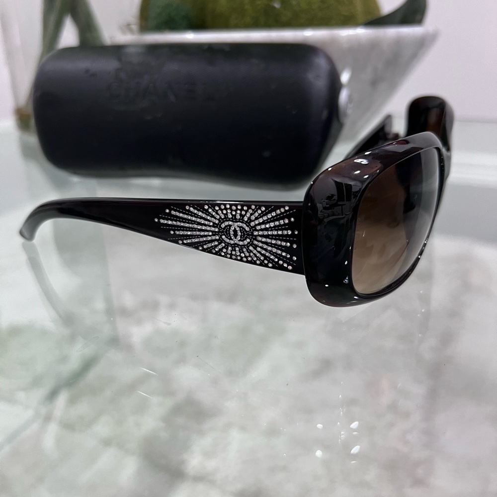 Authentic Vintage Chanel sunglasses Y2K